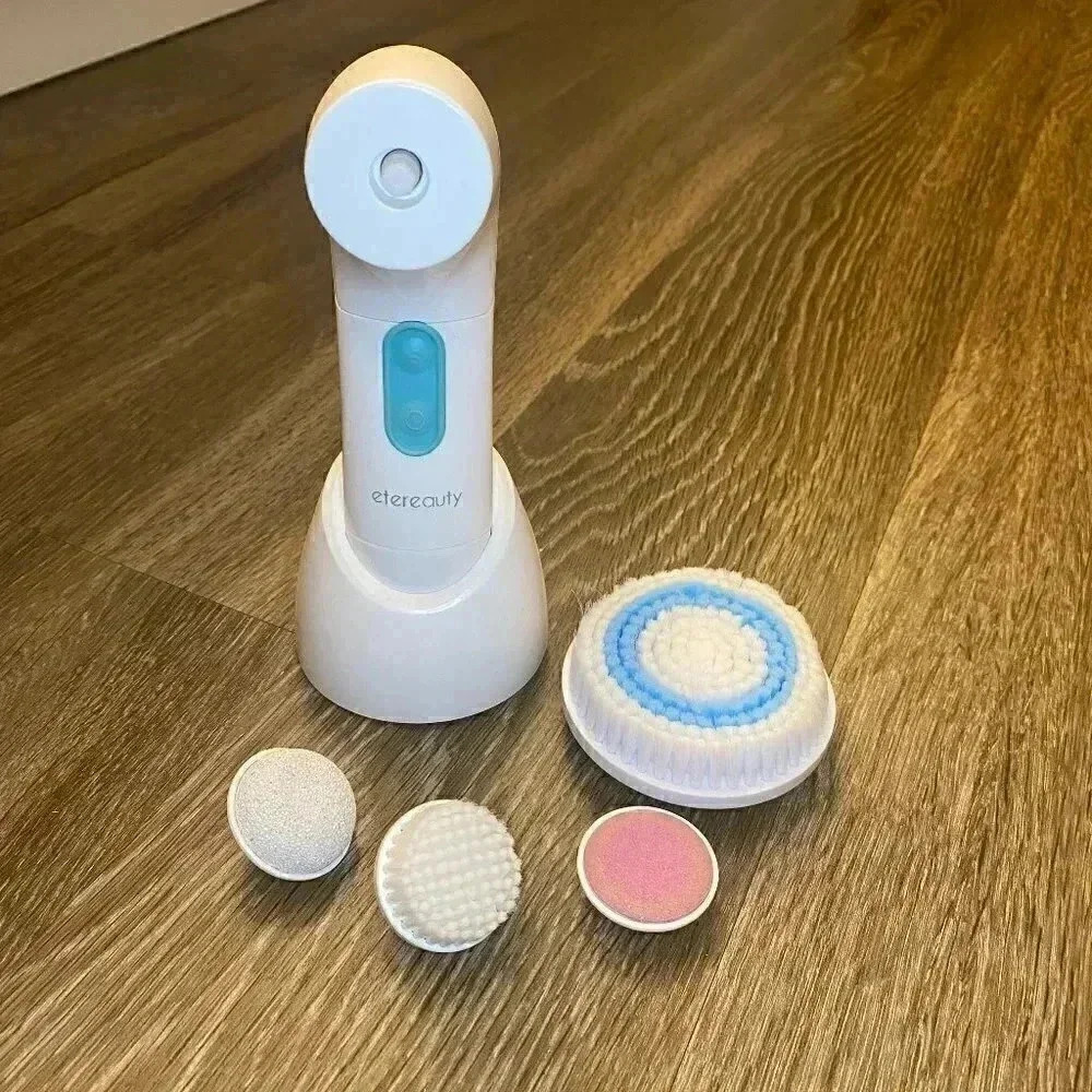 Facial Cleansing Brush with 4 Heads
